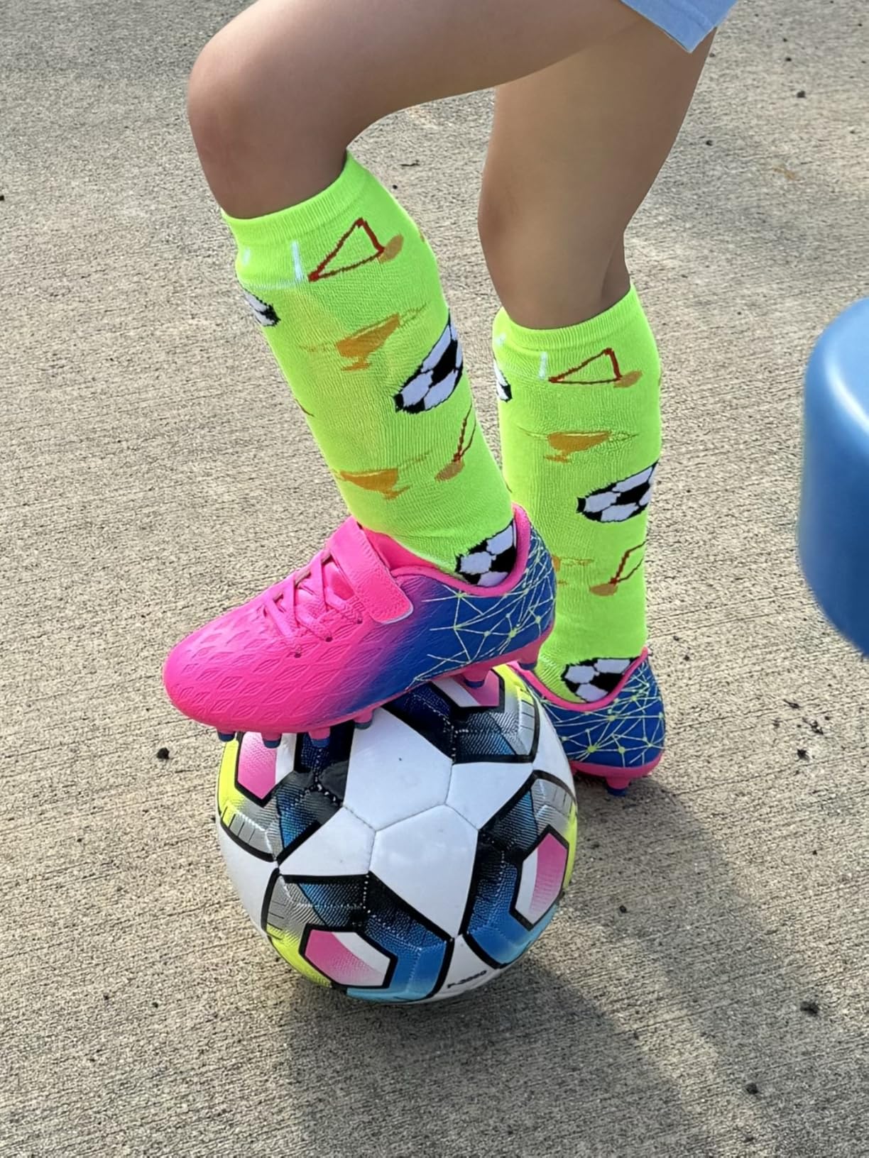 brooman kids soccer cleats with bright colorful design showing appeal to young players