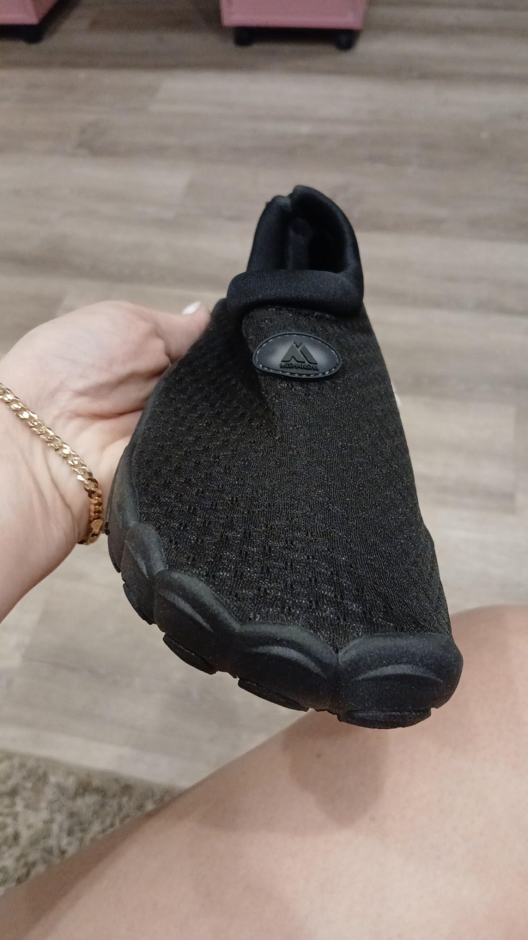 Close-up view of Mishansha water shoes showing elastic drawstring and wide toe box construction