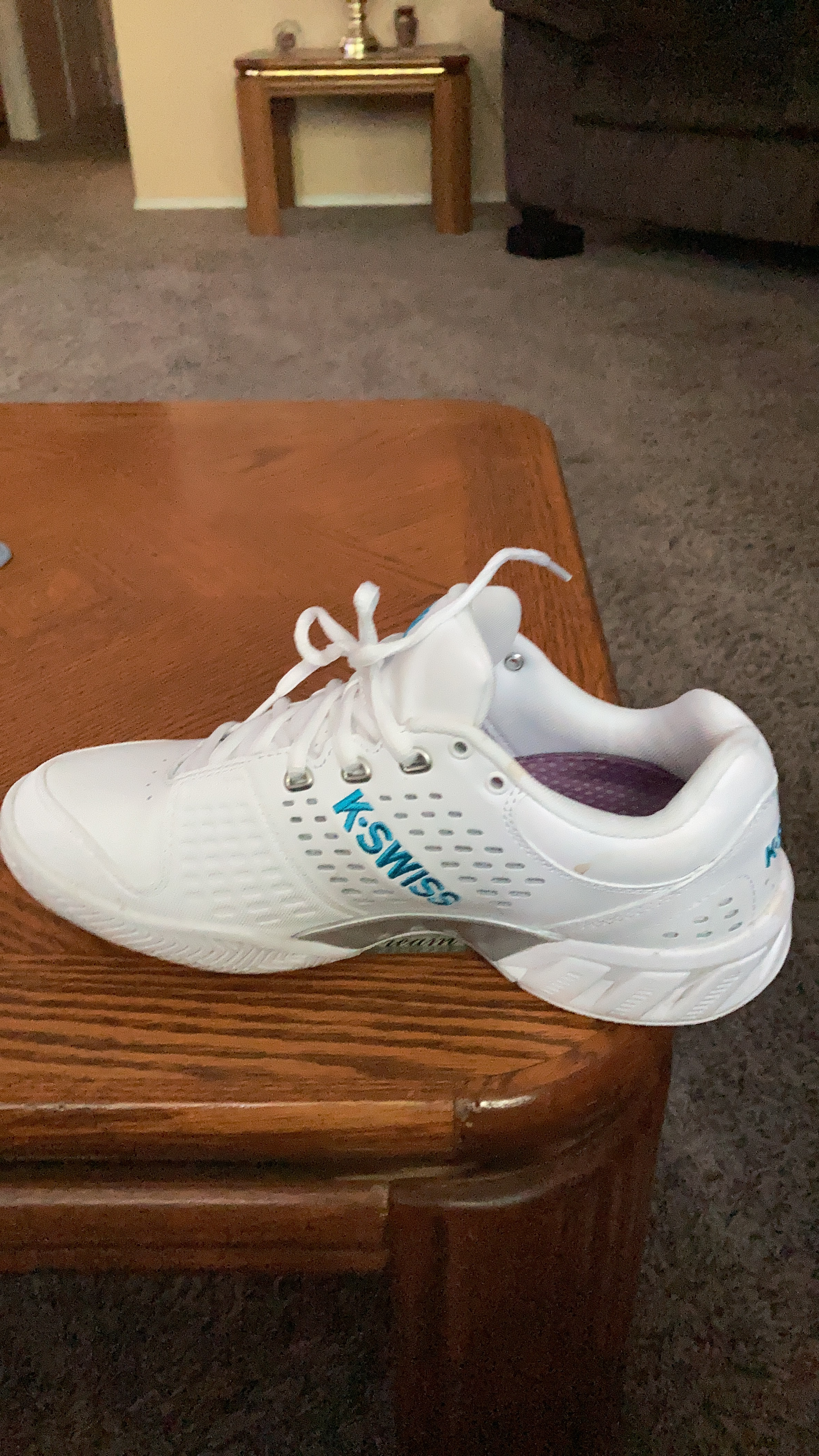K-SWISS Men's Bigshot Tennis Shoe white teal colorway showing court design and non-marking outsole