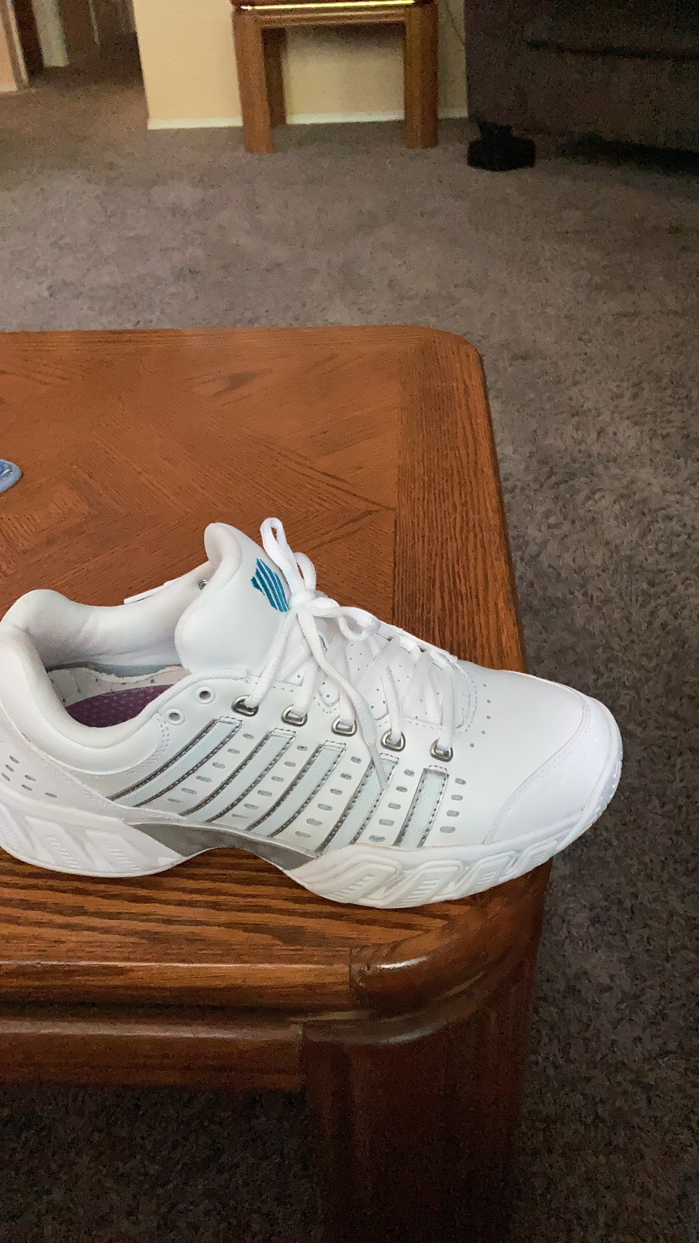 K-SWISS Bigshot tennis shoe detail shot showing leather upper construction and reinforced toe area