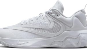 Nike Men's Three Quarters Tall Basketball Shoes Review