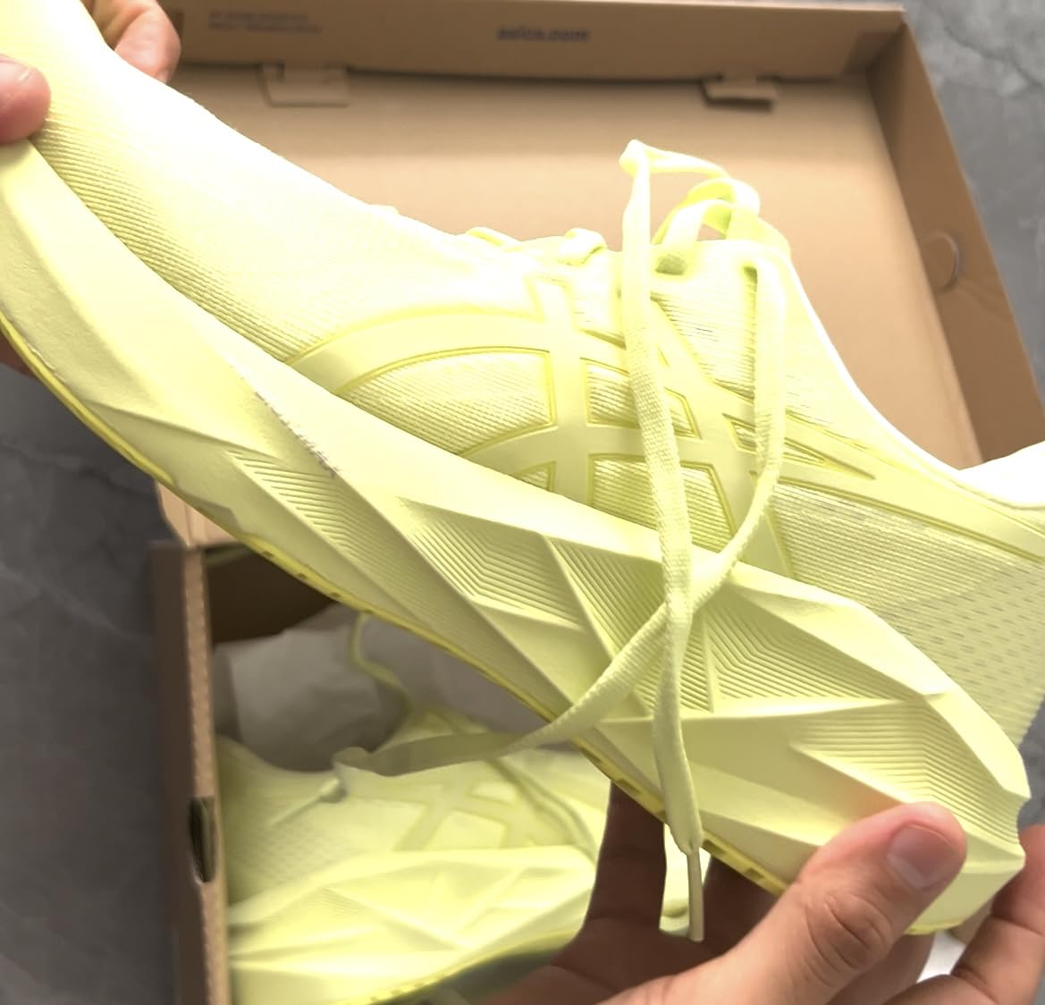 ASICS NOVABLAST 5 detailed view showing trampoline-inspired outsole design and mesh construction