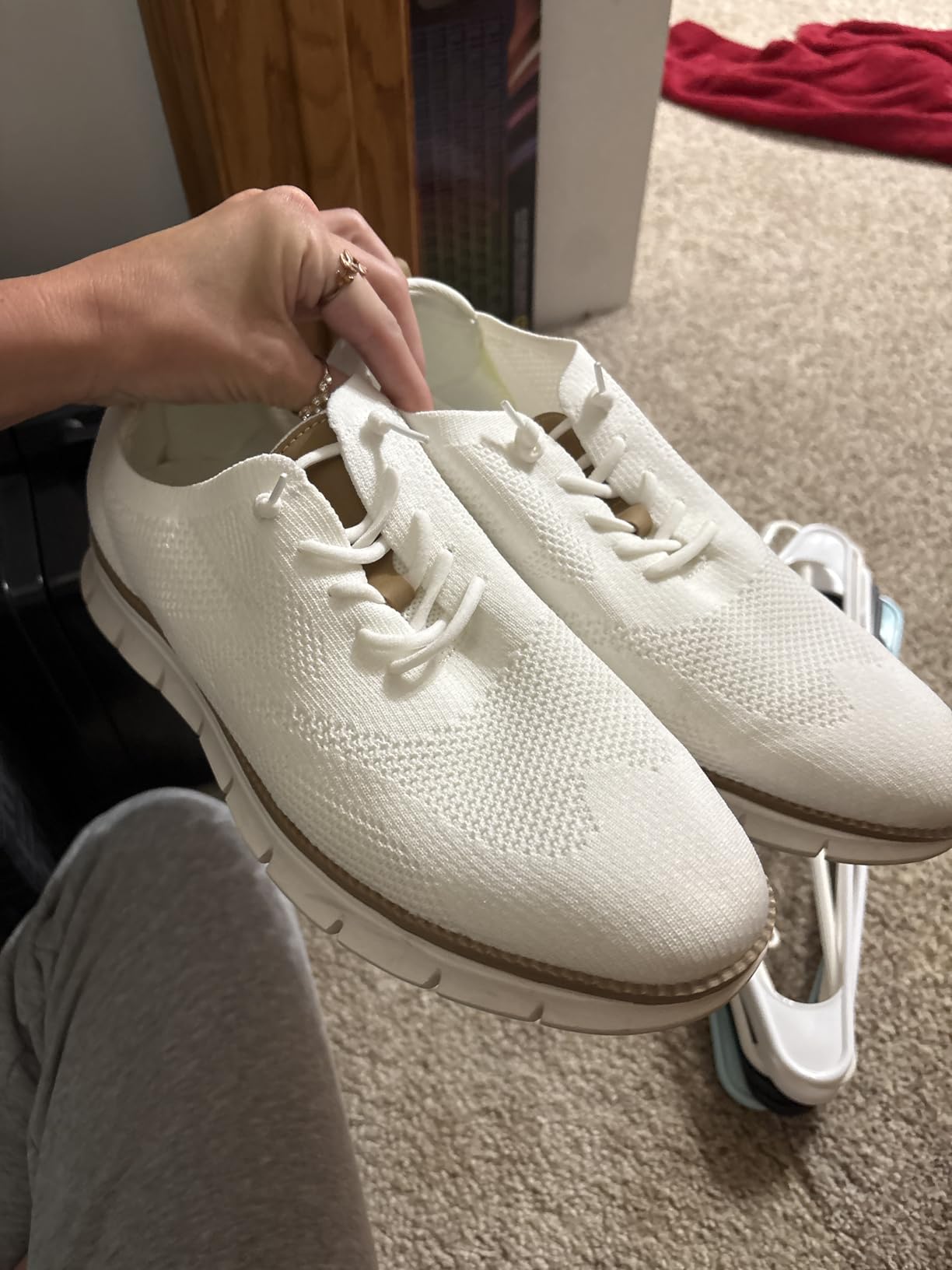 Kvovzo men's casual dress shoes in beige showing mesh upper and oxford-style lacing