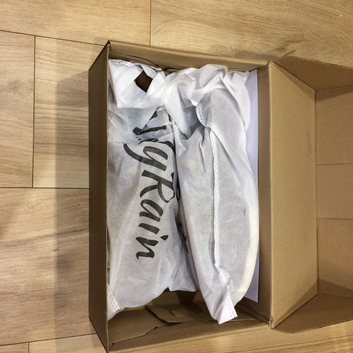 Close up of Jousen leather texture and stitching details