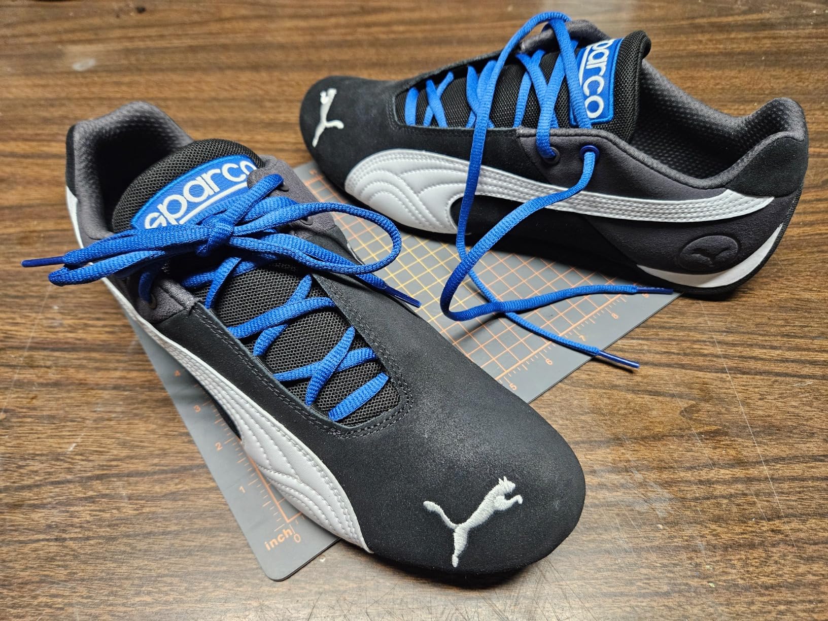 Multiple Handshop shoelaces showing color variety and oval shape comparison