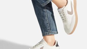 Lucky Step Women's Retro Fashion Sneakers