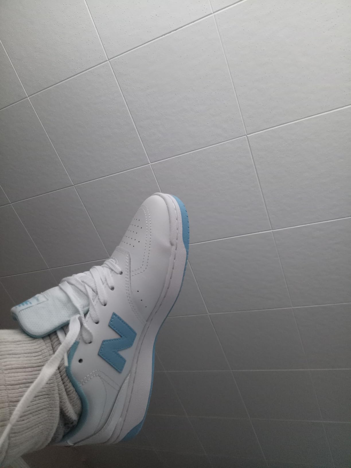 New Balance Men's BB80 V1 Sneaker white leather basketball inspired casual shoe