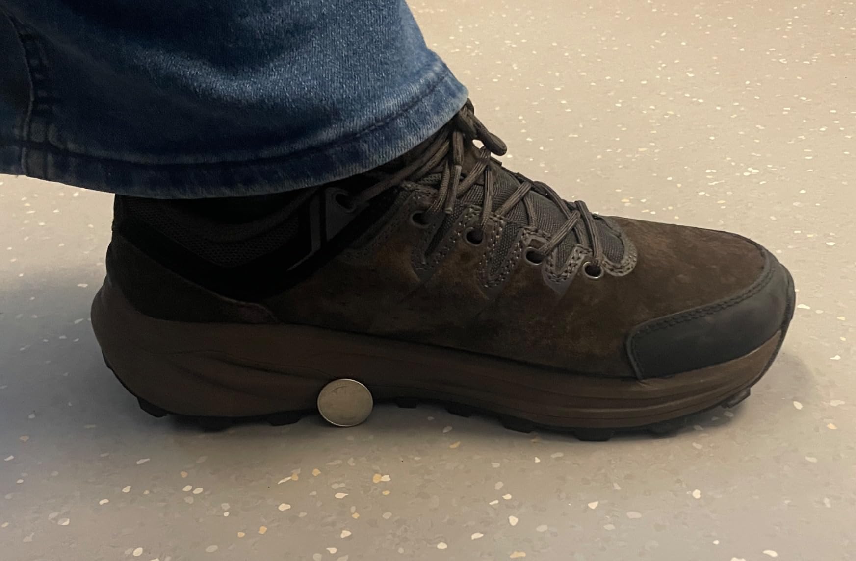 NORTIV 8 Men's Hiking Shoes brown pigskin leather with breathable mesh collar and EVA midsole