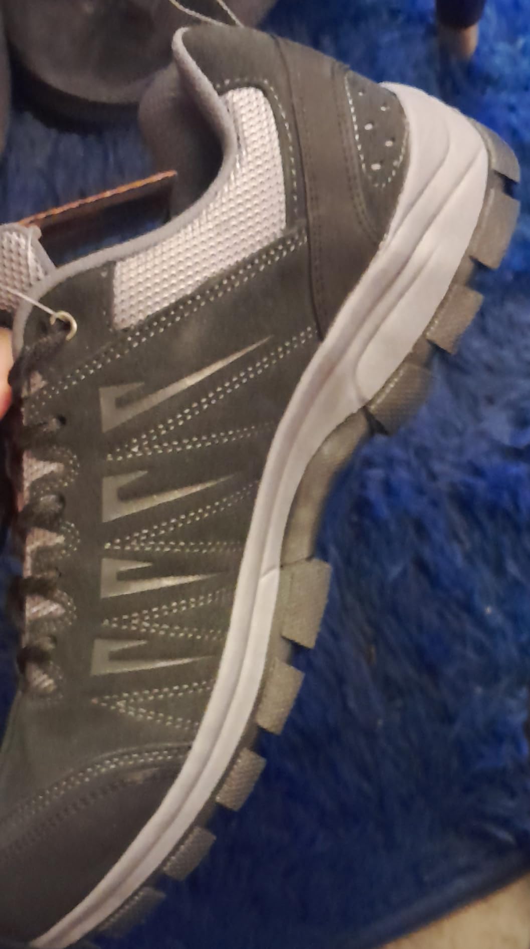 OL OUTJET LEGEND hiking shoes after four months of field testing showing wear patterns on the sole and upper from Colorado trail use