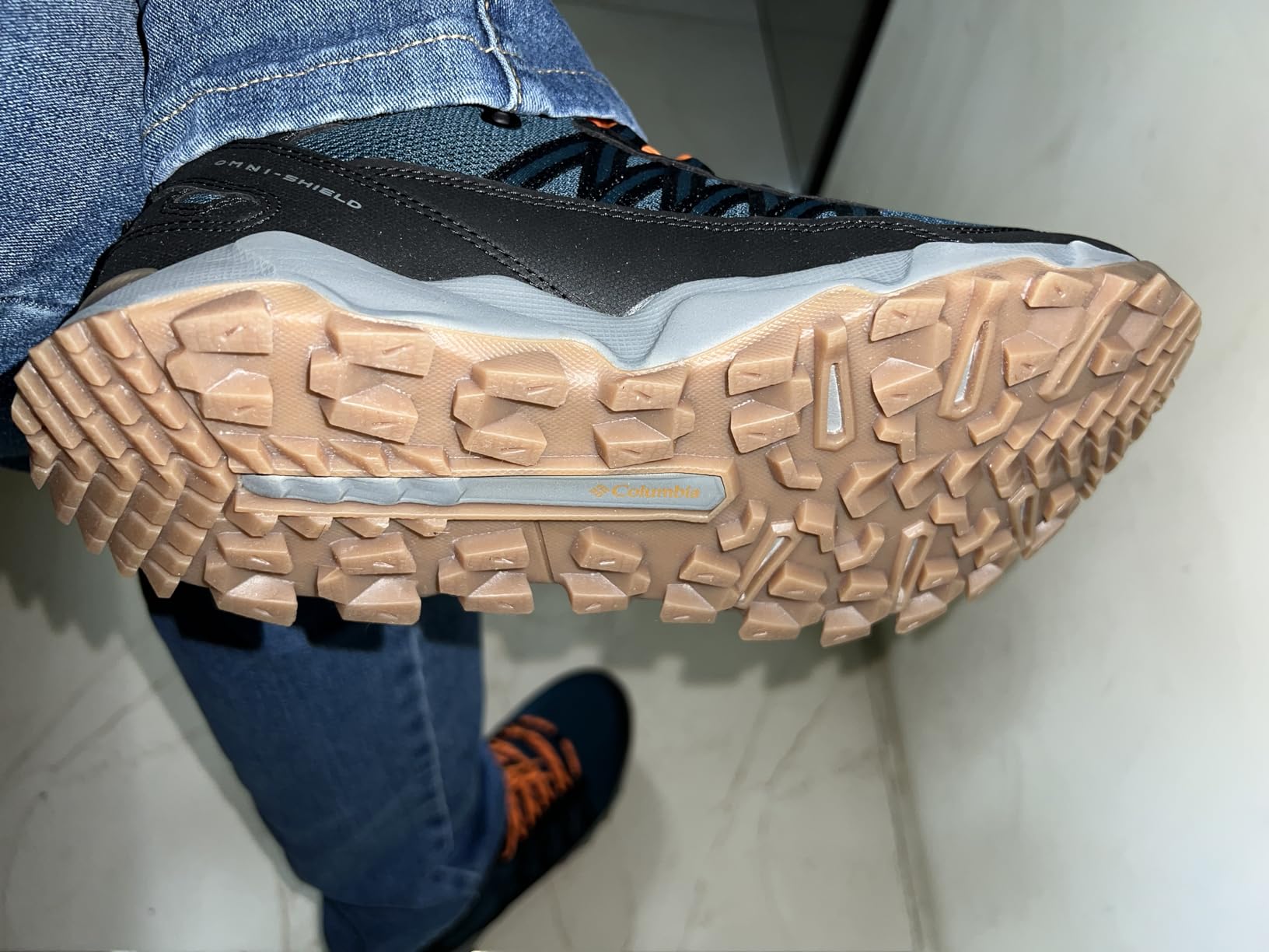 Columbia Flow Fremont multiple colorway options showing range of available color choices