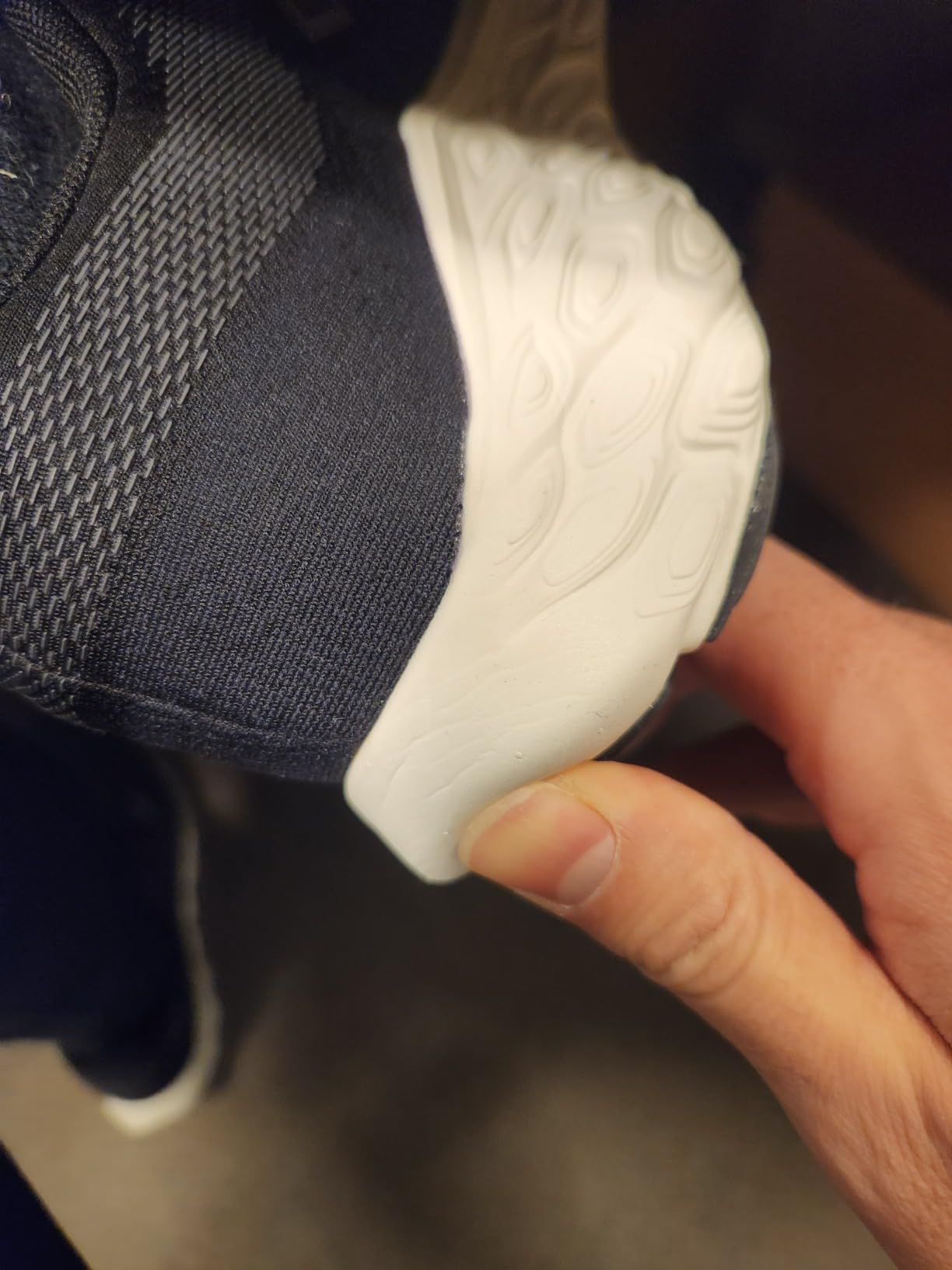 New Balance 880 V14 side profile showing Fresh Foam X midsole foam and engineered mesh upper construction detail