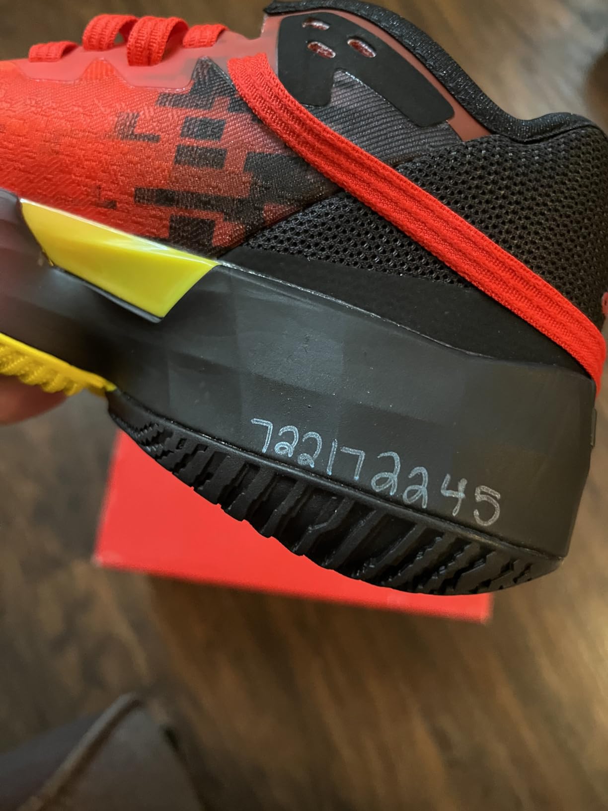 adidas Kids' Donovan Mitchell Issue 4 Basketball Shoe