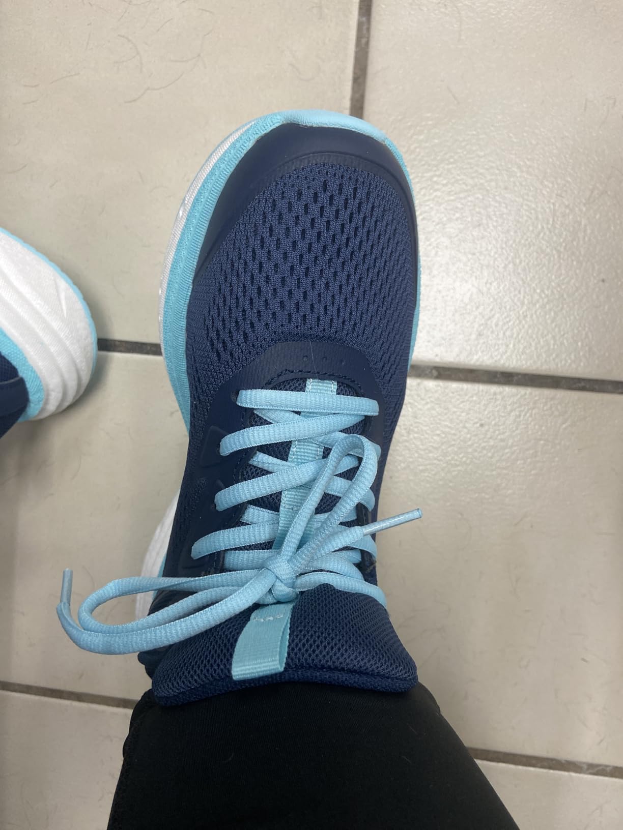 NORTIV 8 FlexLife midsole cushioning and sole construction detail