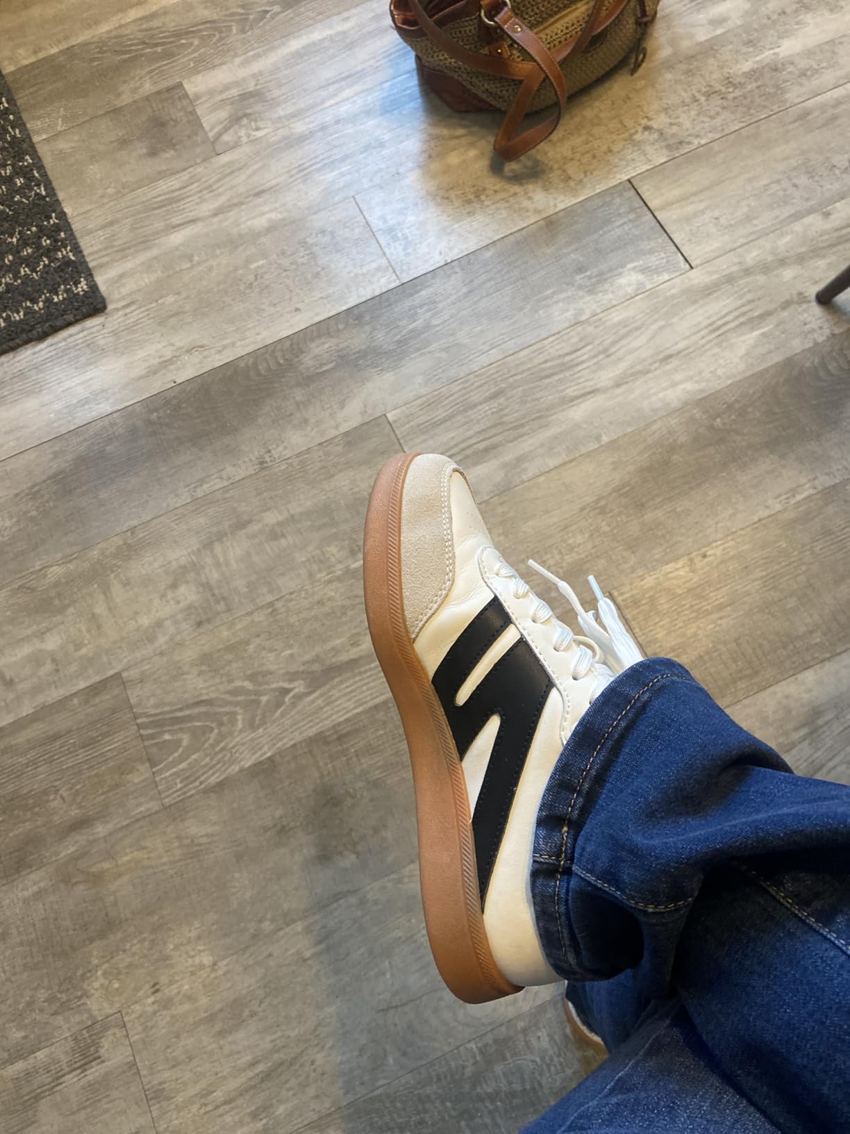 LUCKY STEP sneakers sole tread pattern showing gum rubber outsole with geometric design