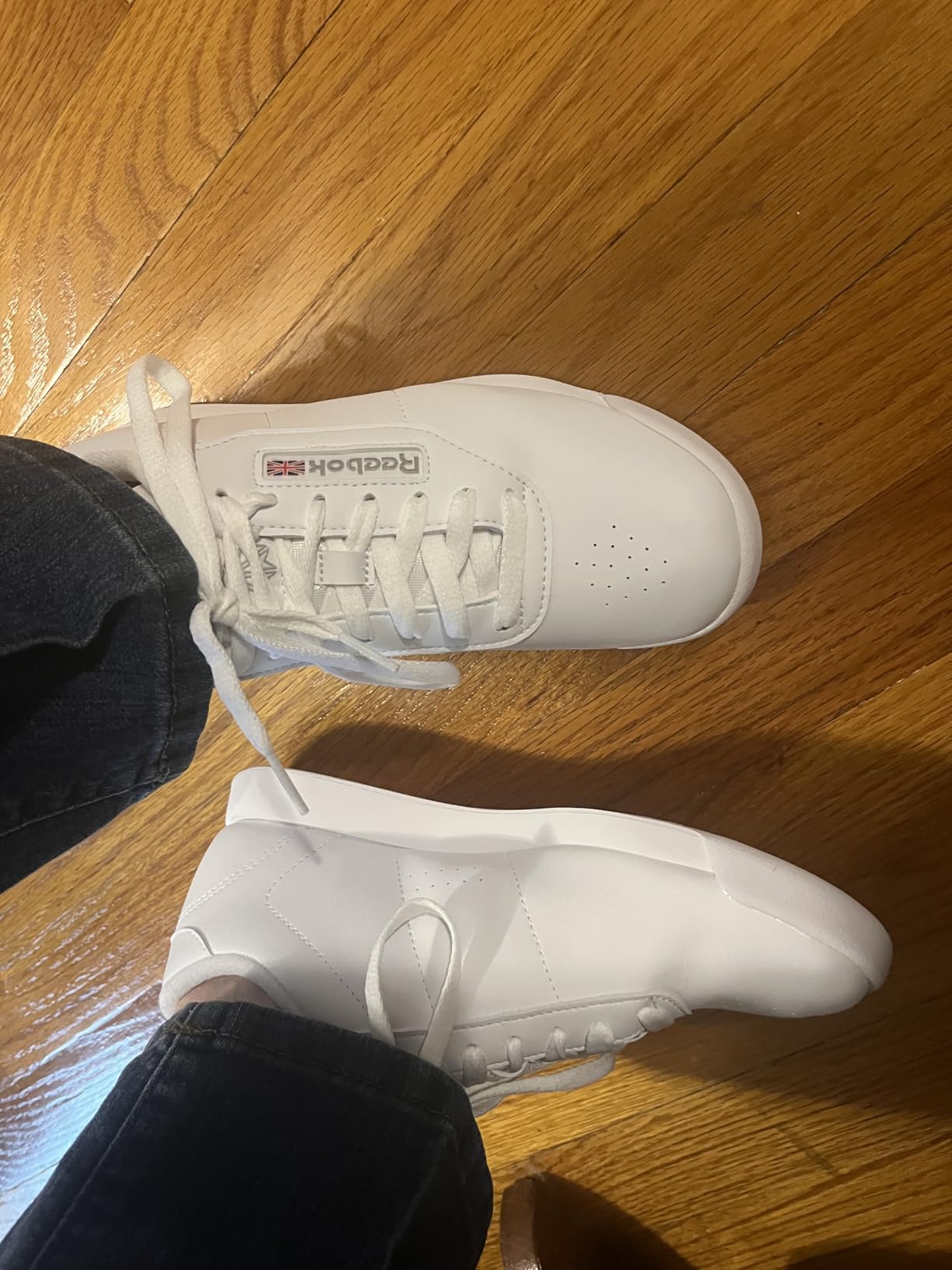 Reebok Women's Princess white sneakers classic design lifestyle casual shoe