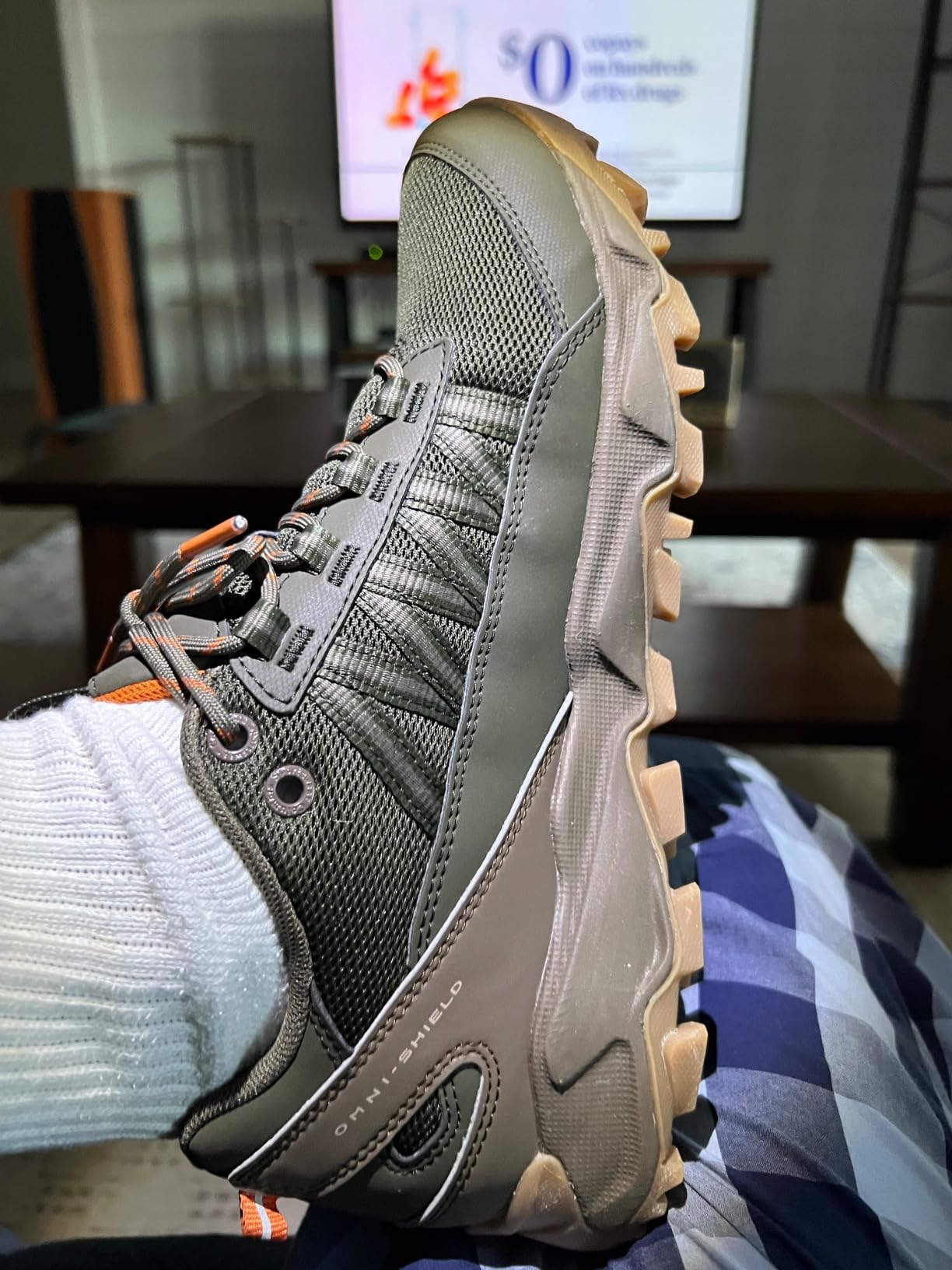 Columbia Men's Flow Fremont Sneaker Canvas Tan Madder Brown colorway on white background