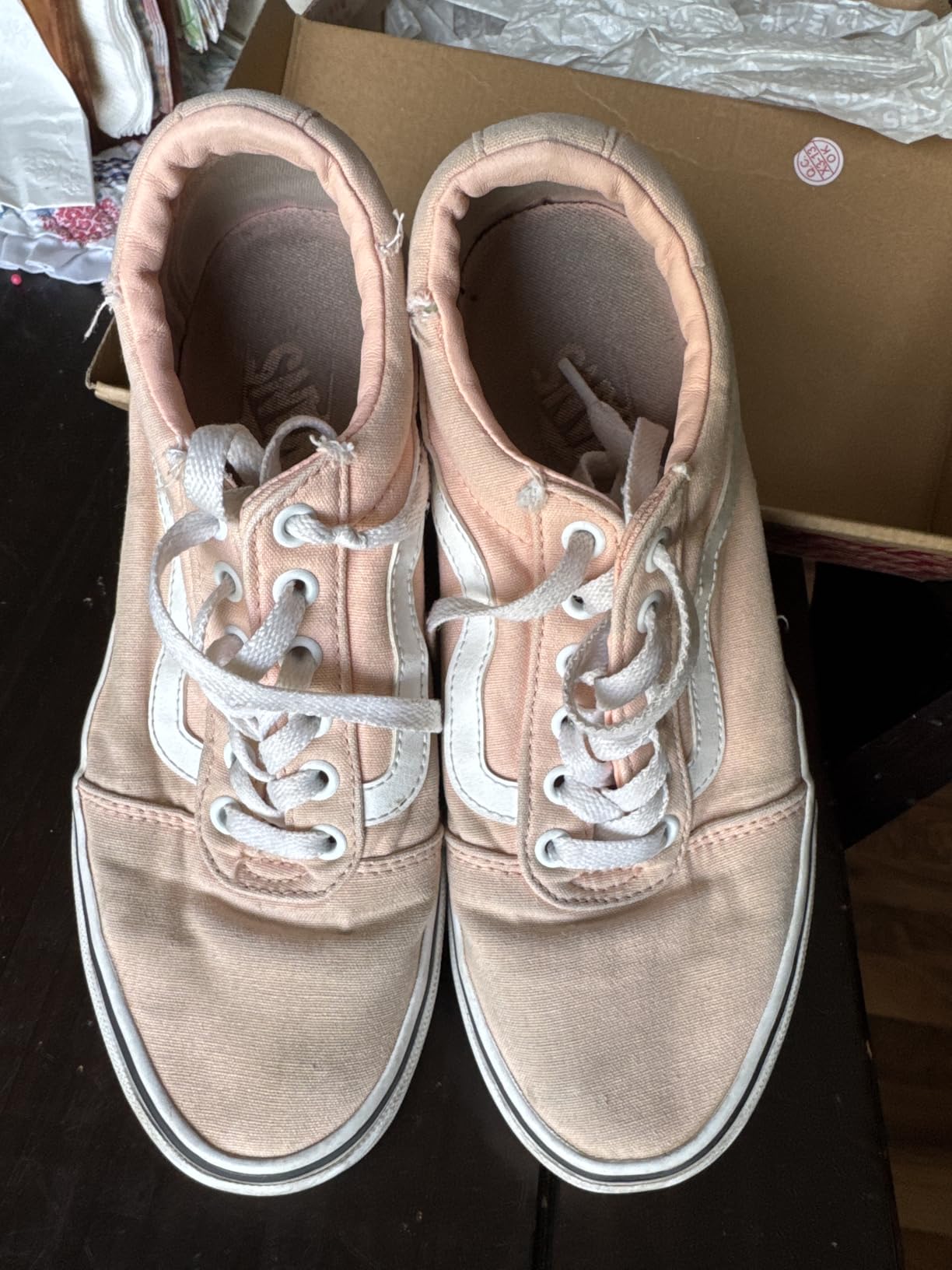 Vans Filmore Decon canvas upper construction showing deconstructed design and Vans sidestripe detail