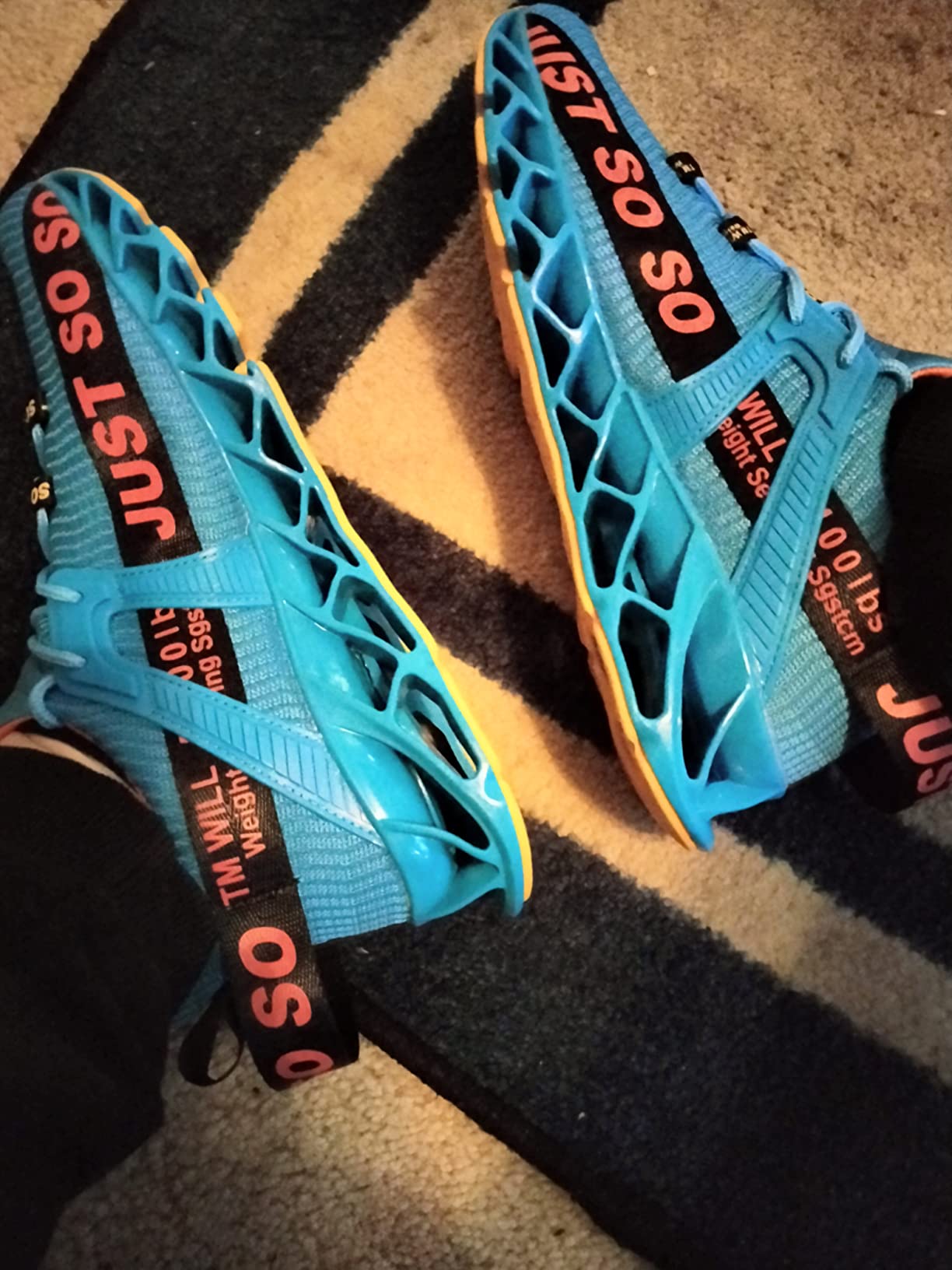 WONESION sneaker detail shot showing mesh upper and blade sole construction