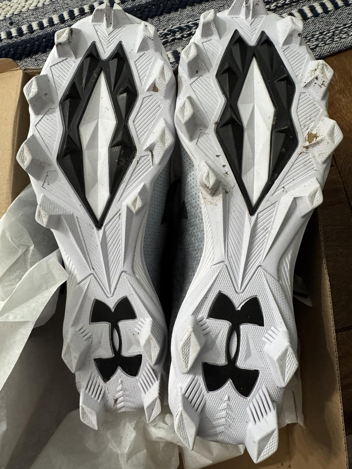 Under Armour Spotlight Franchise Rm 4.0 football cleats in team royal blue and white colorway