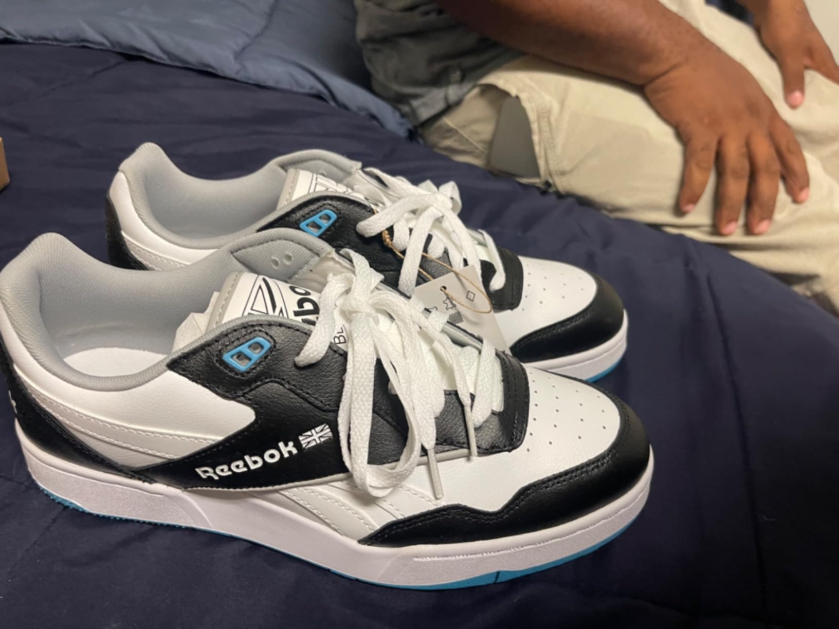 Reebok BB 4000 II outsole showing rubber tread pattern and construction detail