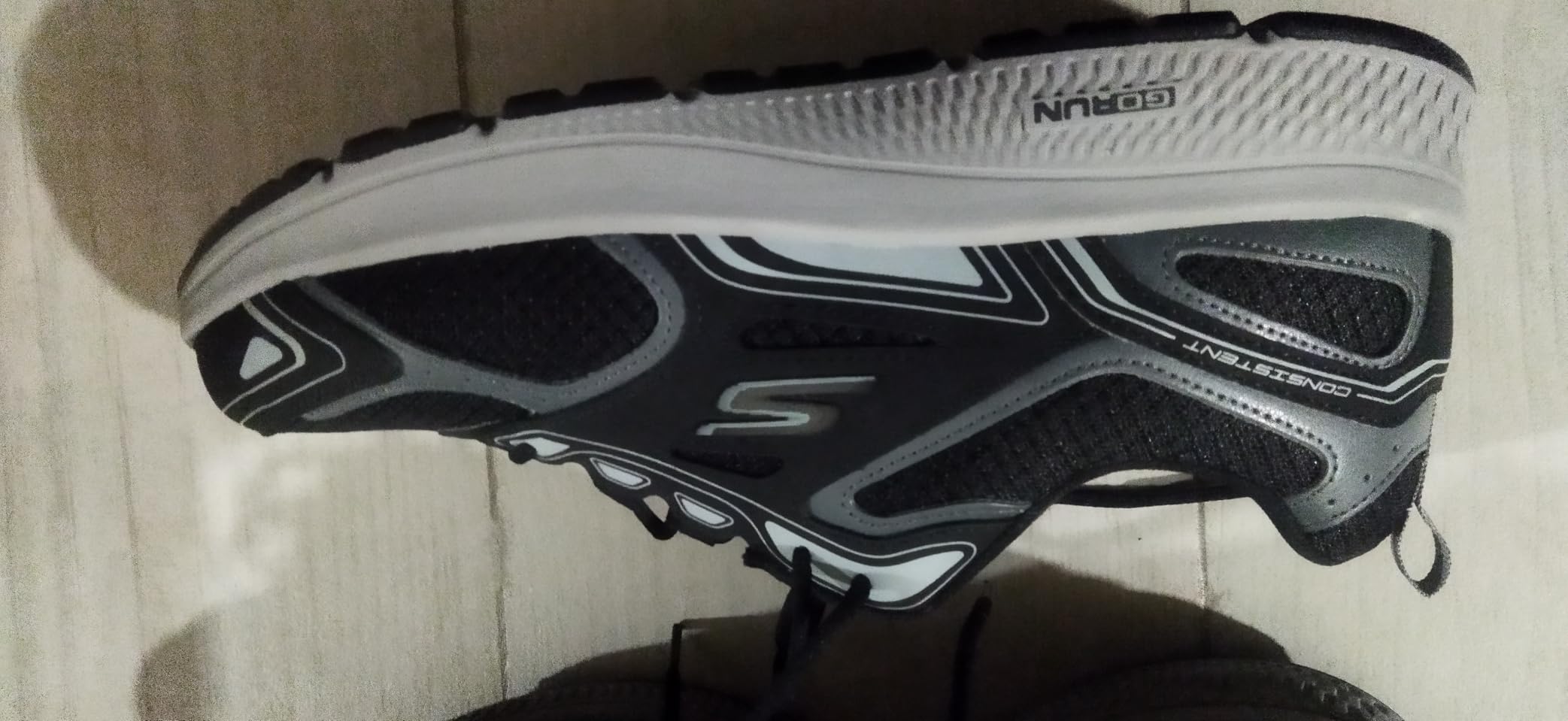 Skechers Men's GoRun Consistent - Product Overview