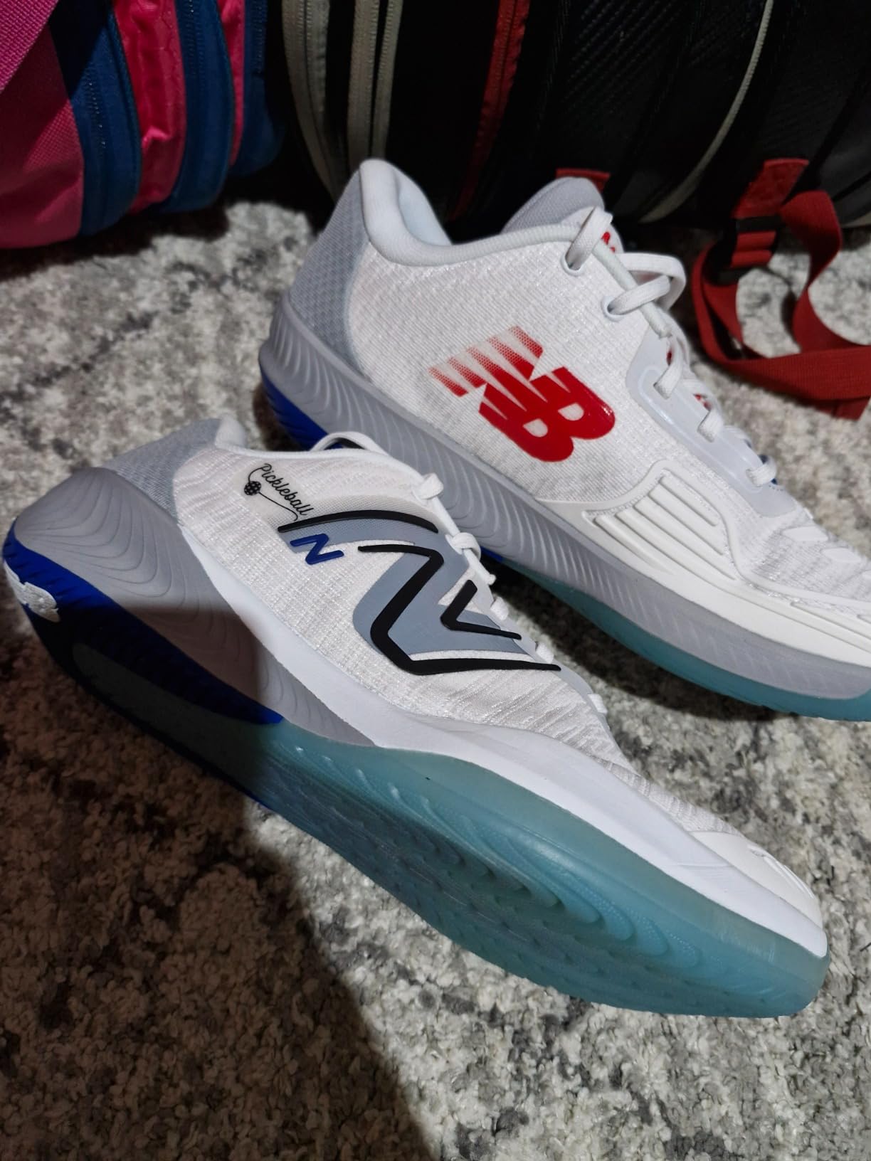 New Balance 996 V5 side profile showing FuelCell midsole and lateral support