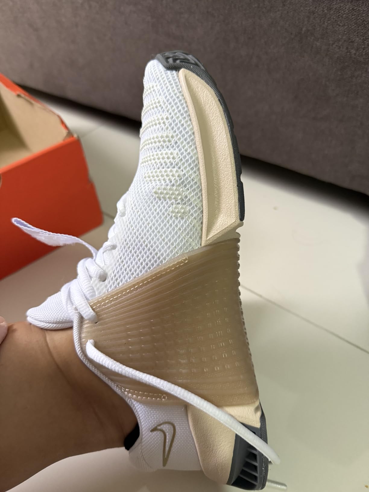 Nike Metcon 9 Women's extended rubber rope guard and TPU Hyperlift heel plate detail