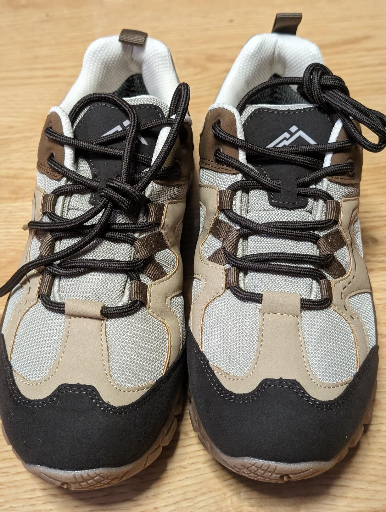 Close-up of CC-Los hiking shoe construction showing suede leather and mesh upper materials
