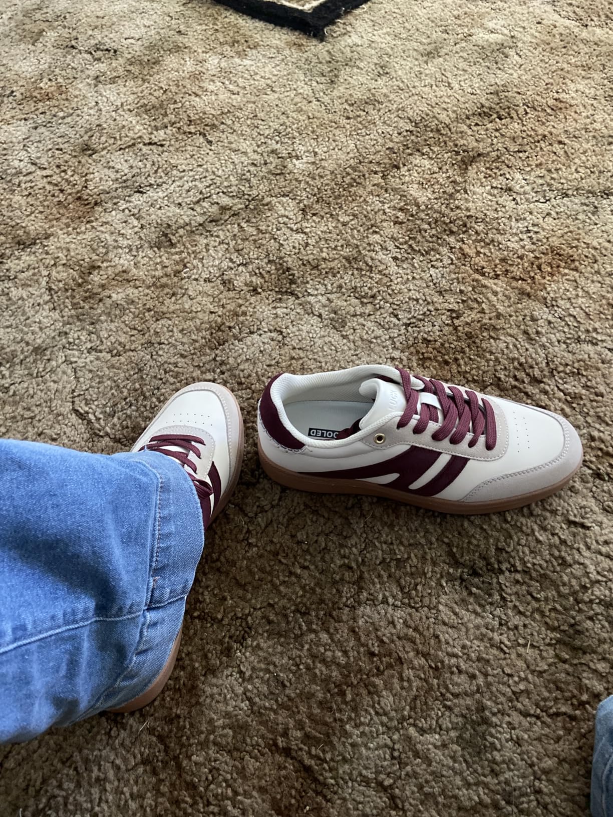 LUCKY STEP sneakers interior and insole detail showing cushioned foam construction