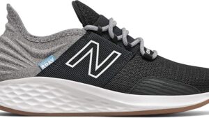 New Balance Women's Fresh Foam Roav V1 Sneaker