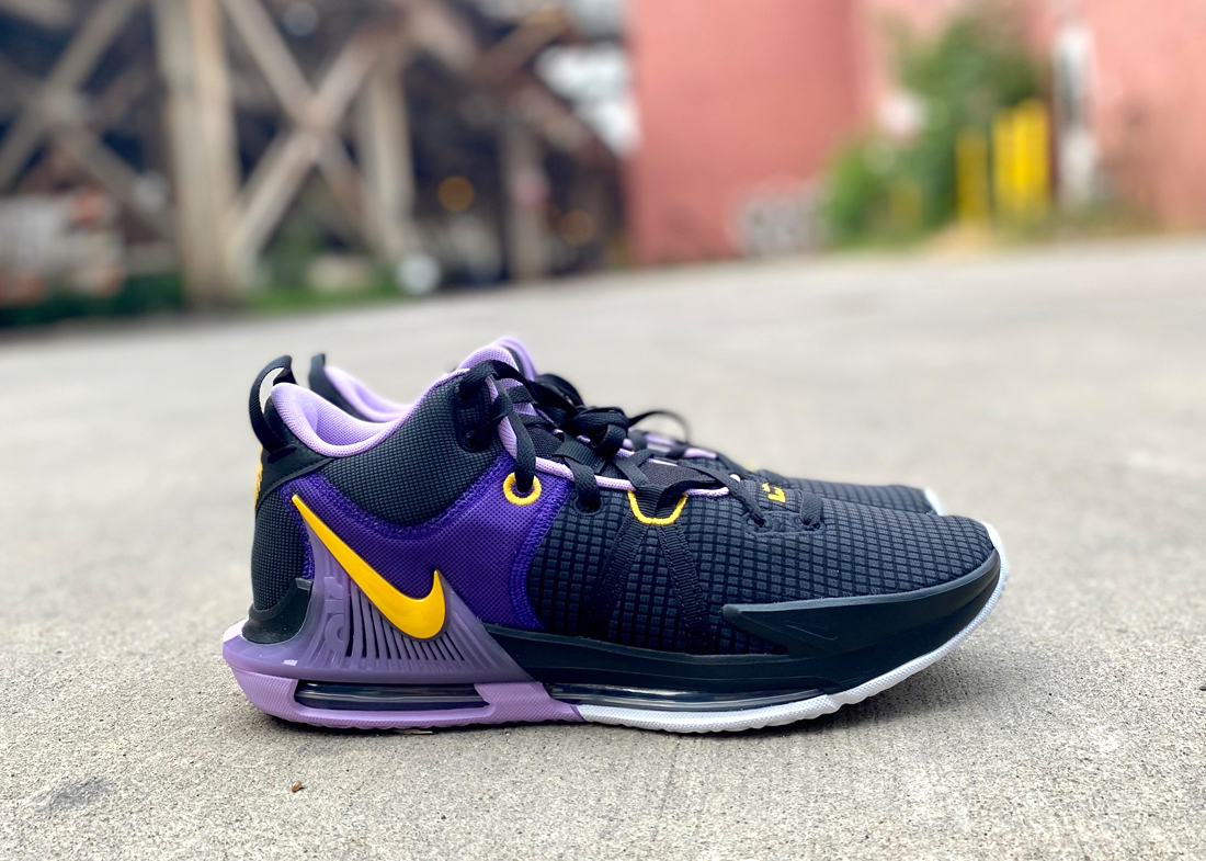 Nike LeBron Witness 7 cushioning detail showing Max Air unit