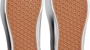 Vans Women's Filmore Decon Sneaker