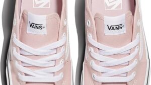 Vans Women's Filmore Decon Sneaker