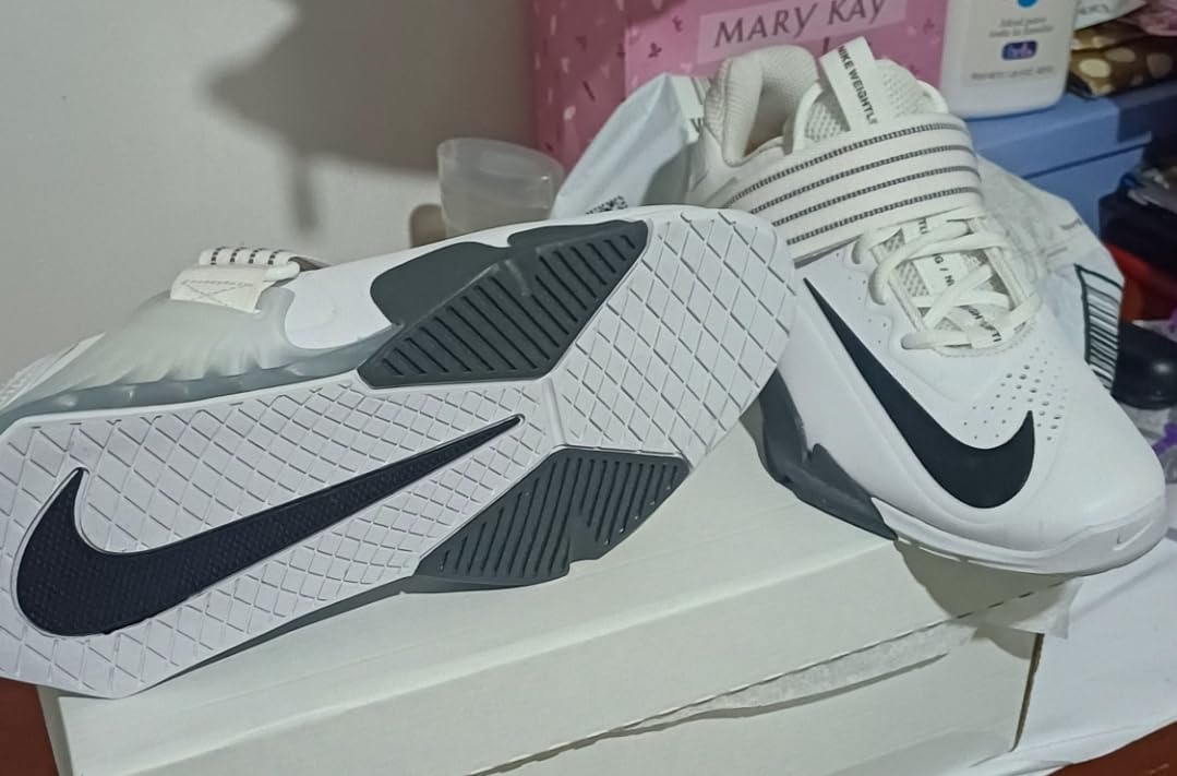 Nike LeBron Witness VI Basketball Trainers CZ4052 hero product shot showing mid-top silhouette and colorway