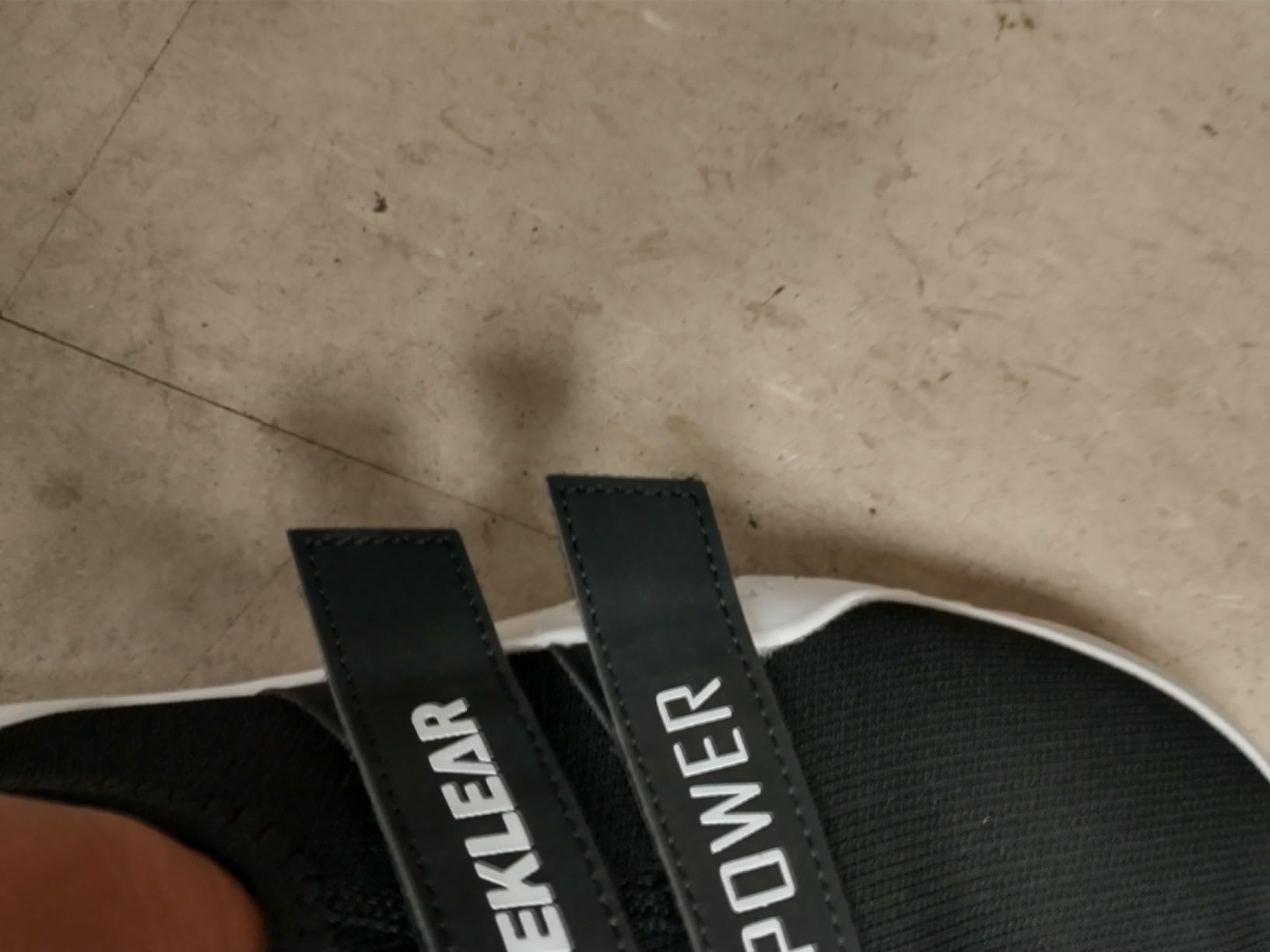 MANUEKLEAR deadlift shoes rubber sole close-up showing textured grip pattern