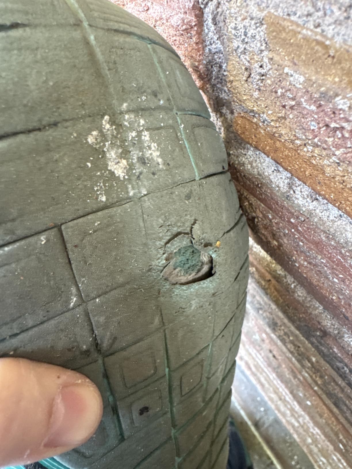 Alicegana sneakers showing durability issues with sole wear after extended testing period