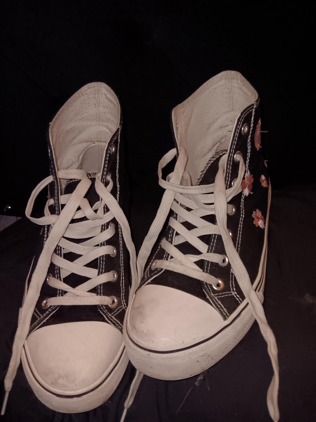 kufeiti Women's Canvas Sneakers olive green floral embroidery high-top, product hero shot