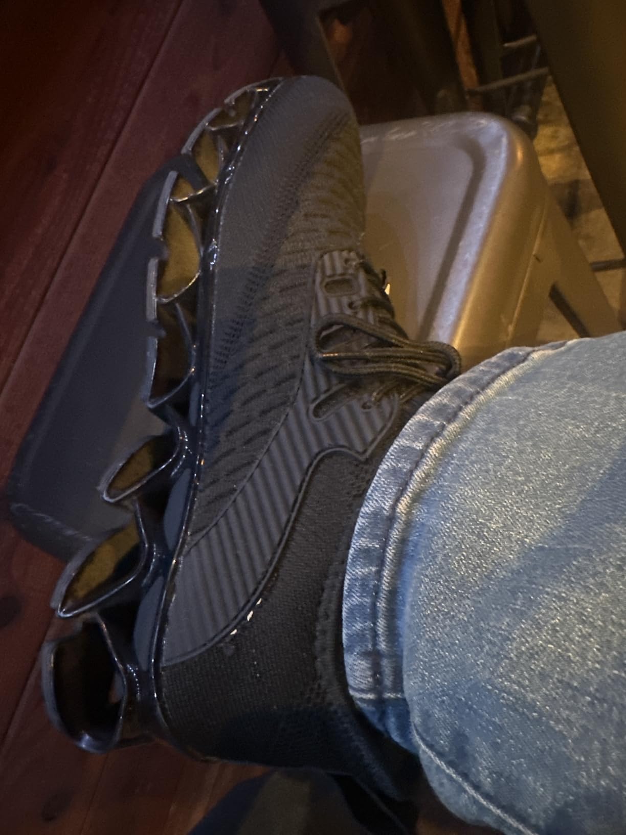 Marketing claims verification showing Chopben shoe construction details and reality check