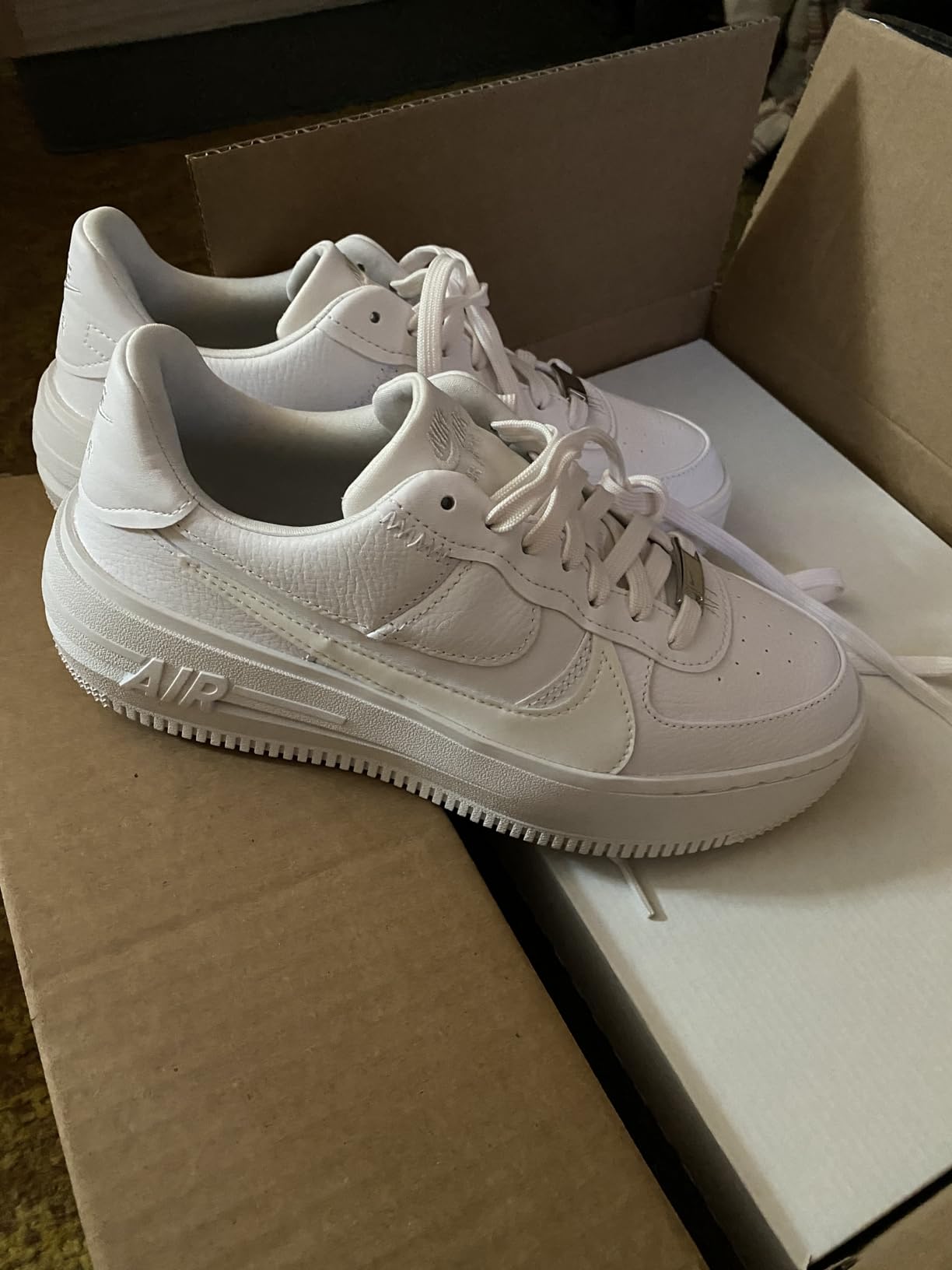 Nike Air Force 1 women's color variations and styling options