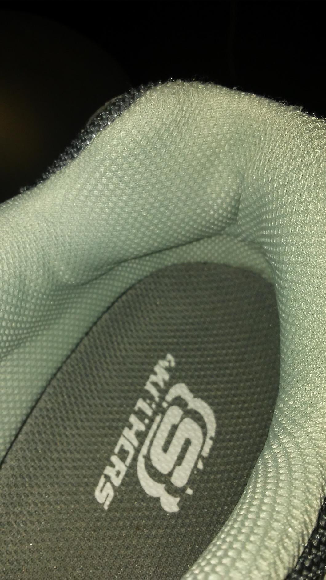 Skechers Stamina Nuovo Cutback heel area wear and construction quality after eight weeks of testing