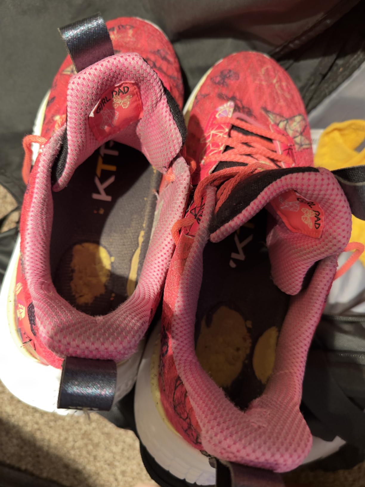 VKTRY insole showing separation of top cushioning layer from carbon fiber base after approximately 2.5 months of use