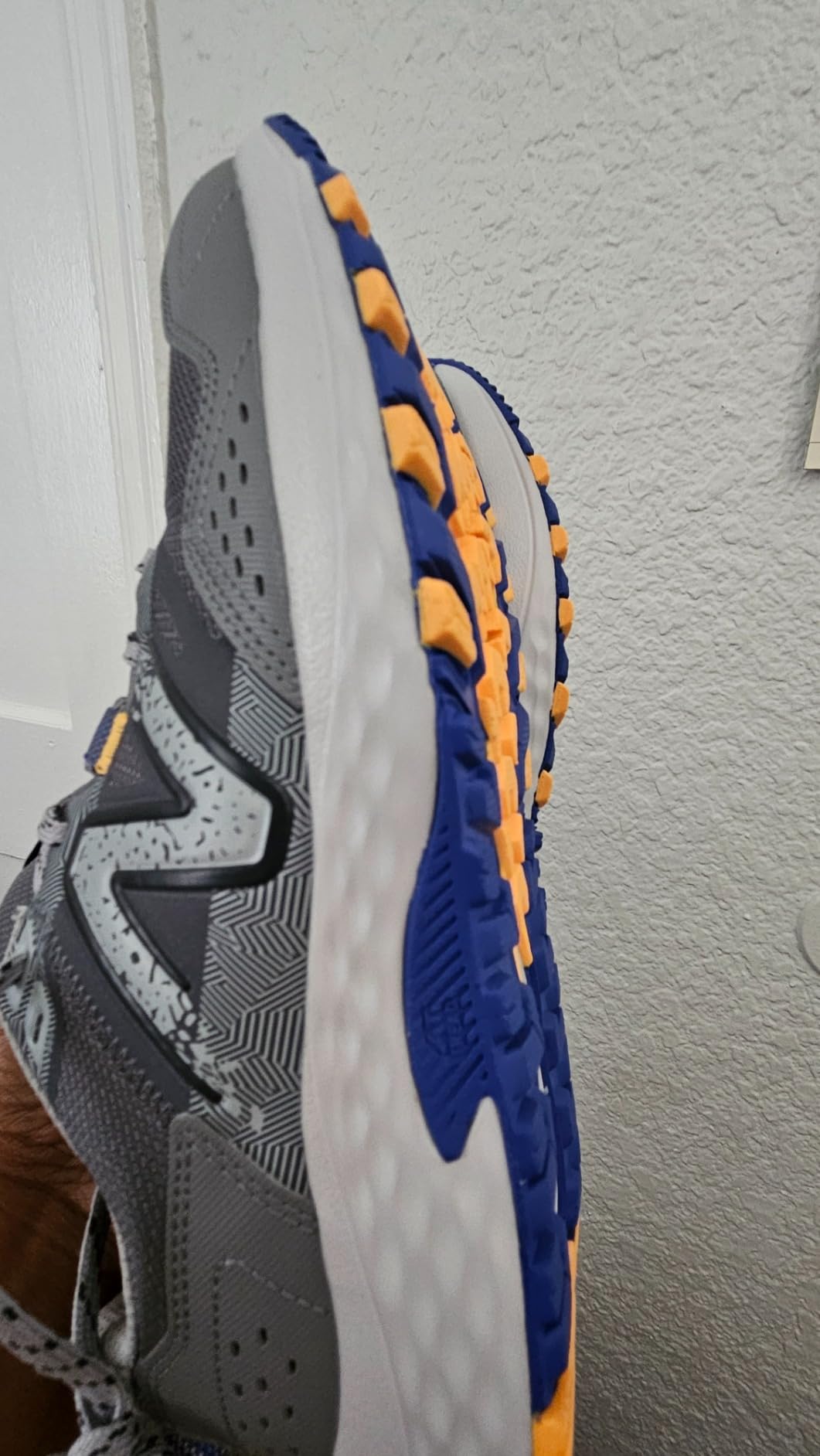 New Balance MT410 V8 design details and colorway overview representing final verdict context