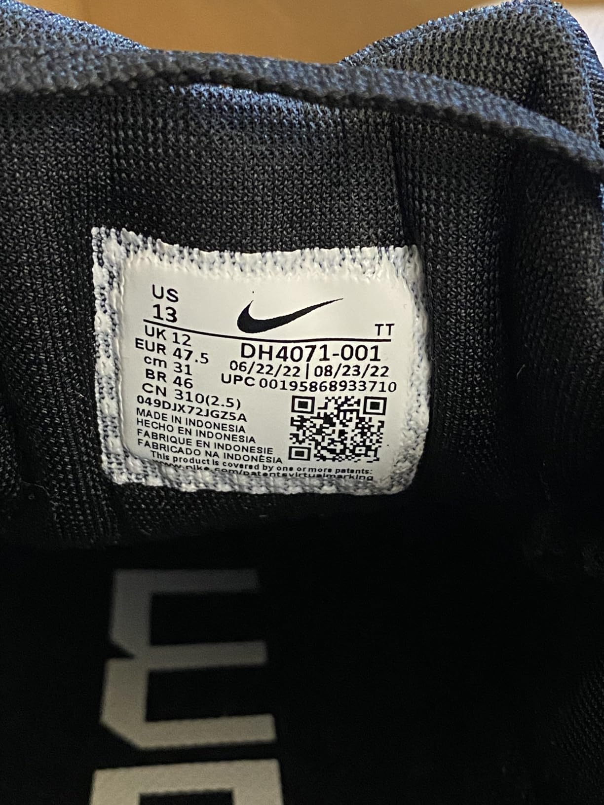 Nike Pegasus 39 side profile showing React midsole and dual Zoom Air technology placement