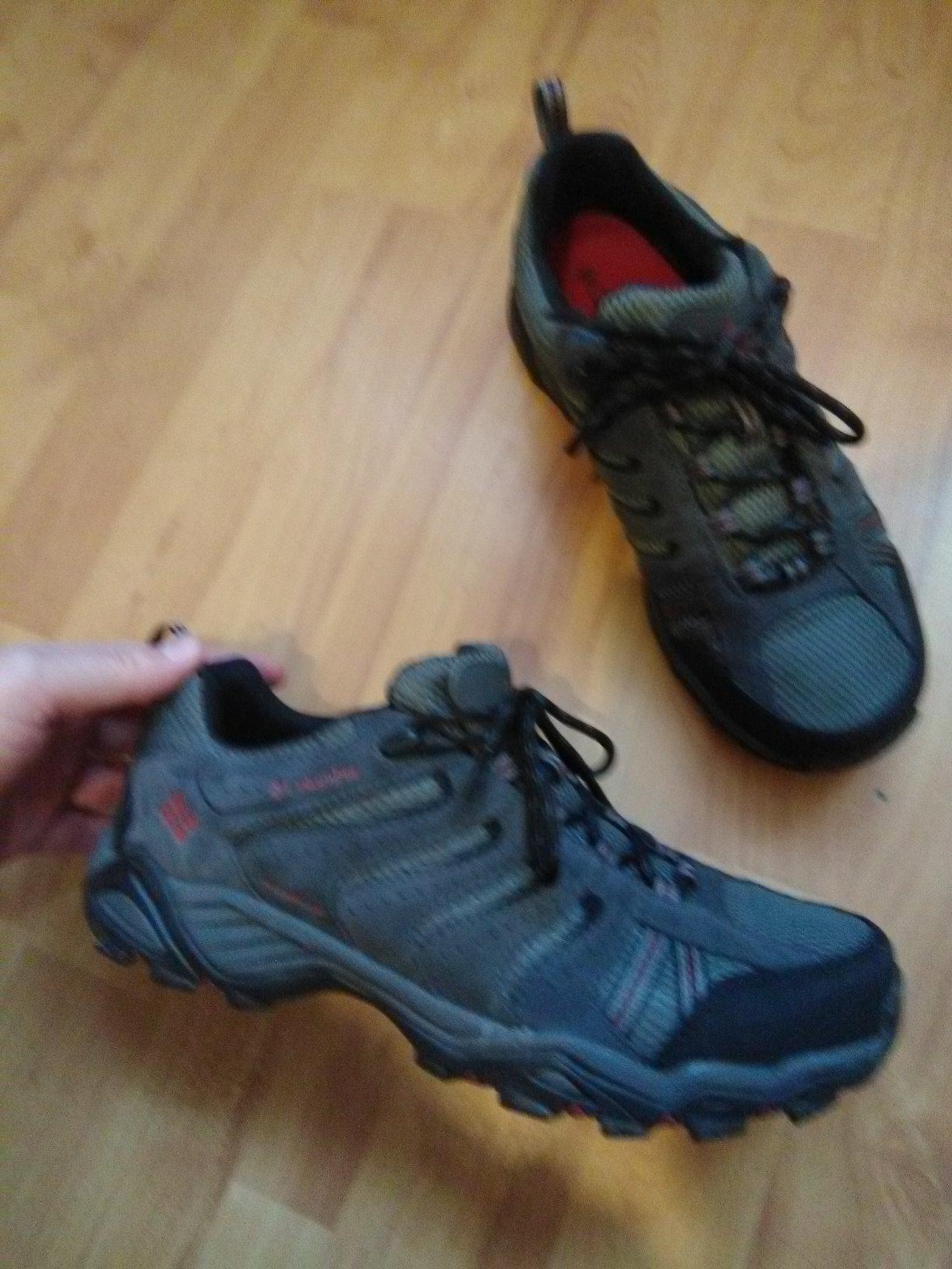Columbia hiking shoes in muddy trail conditions demonstrating waterproof membrane performance