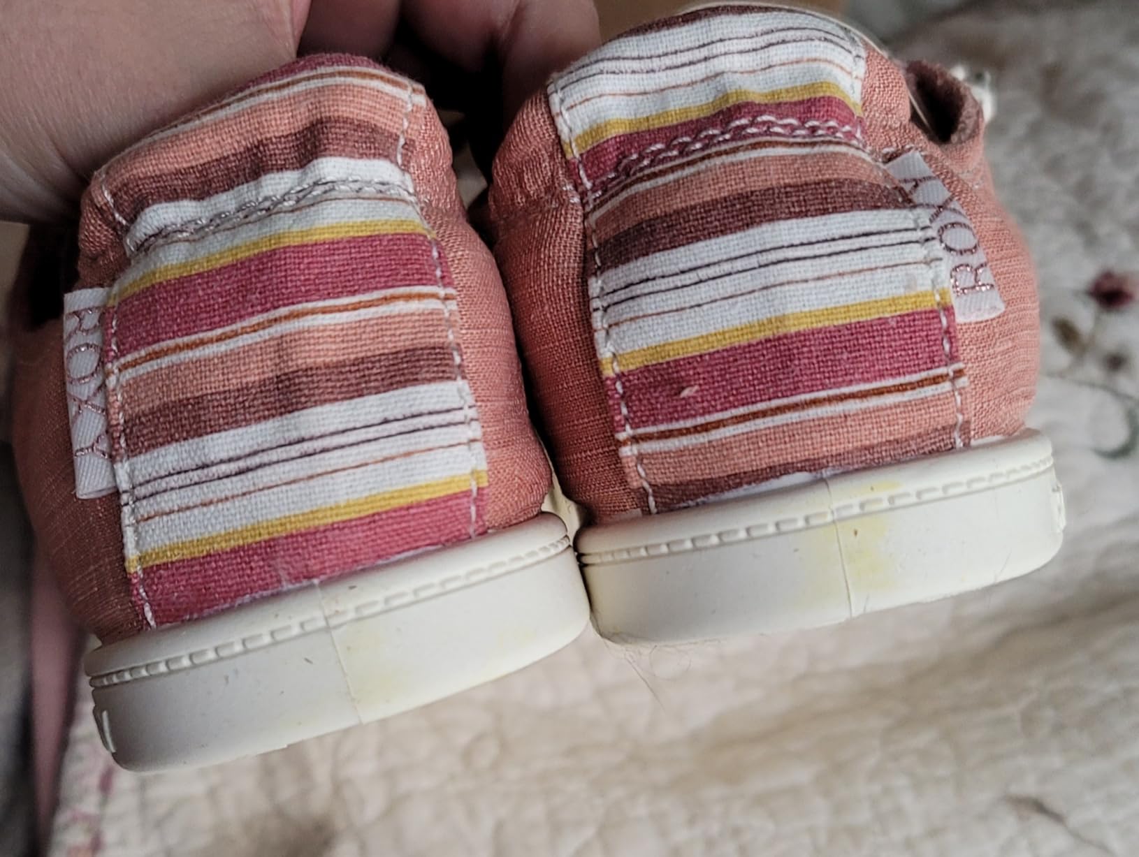 Bottom sole view of Roxy Rory showing flexible TPR outsole with molded arch detail and traction pattern