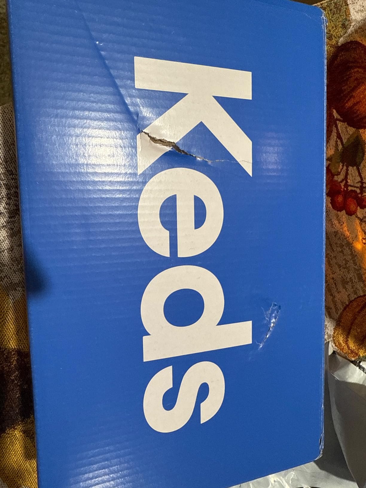 Keds Kickstart Pennant in packaging showing product presentation and included accessories