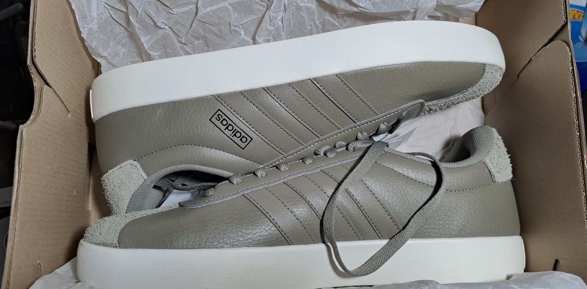 adidas VL Court 3.0 customer satisfaction data showing positive review trends