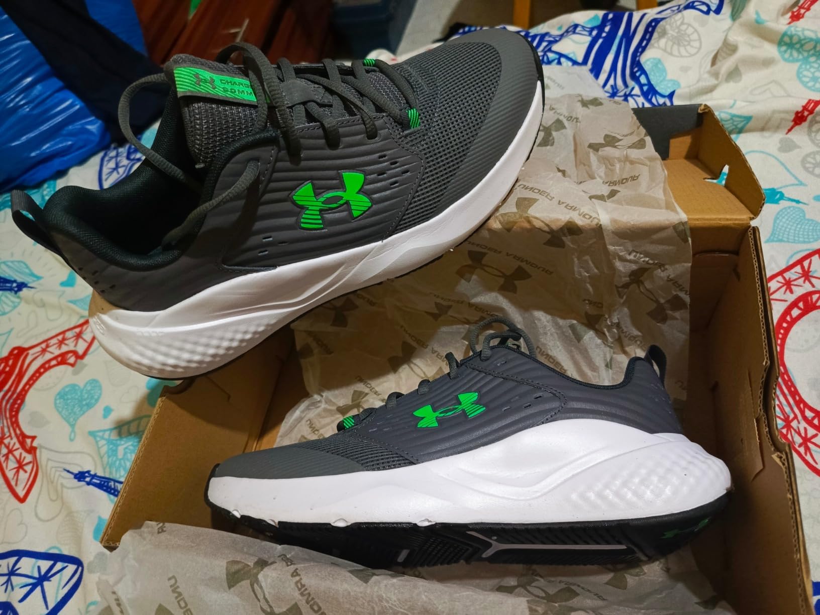 Under Armour Commit Trainer 4 — Midsole and outsole flex groove detail