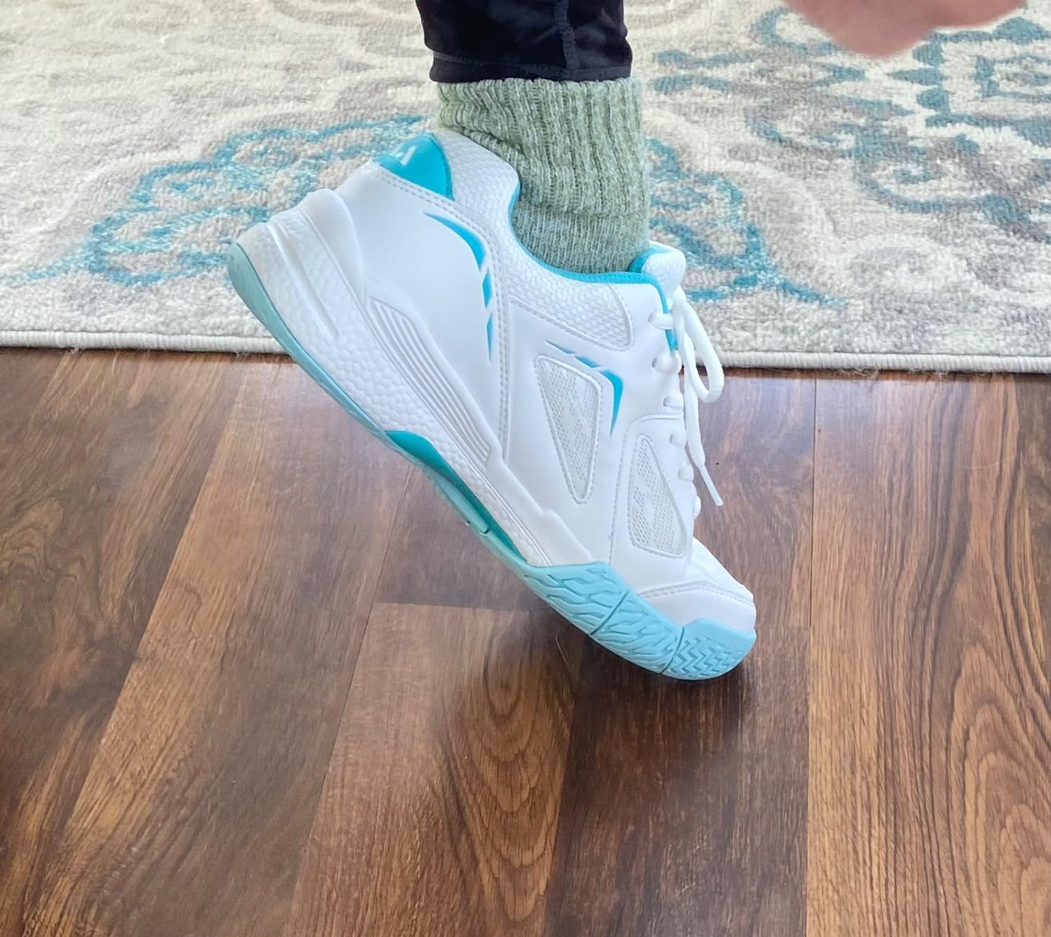 LEFUS P601 detail shot showing mesh breathability and construction quality