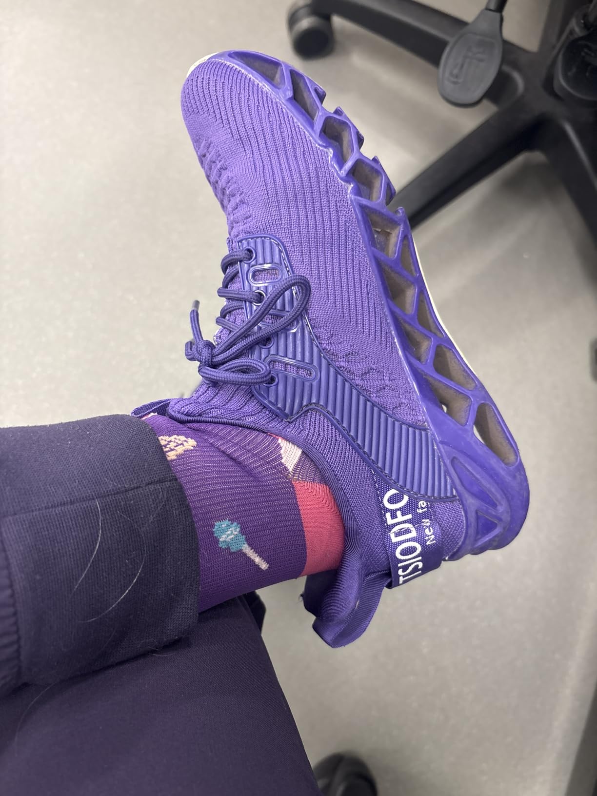 Final assessment of TSIODFO Women's Sneakers showing style and comfort verdict